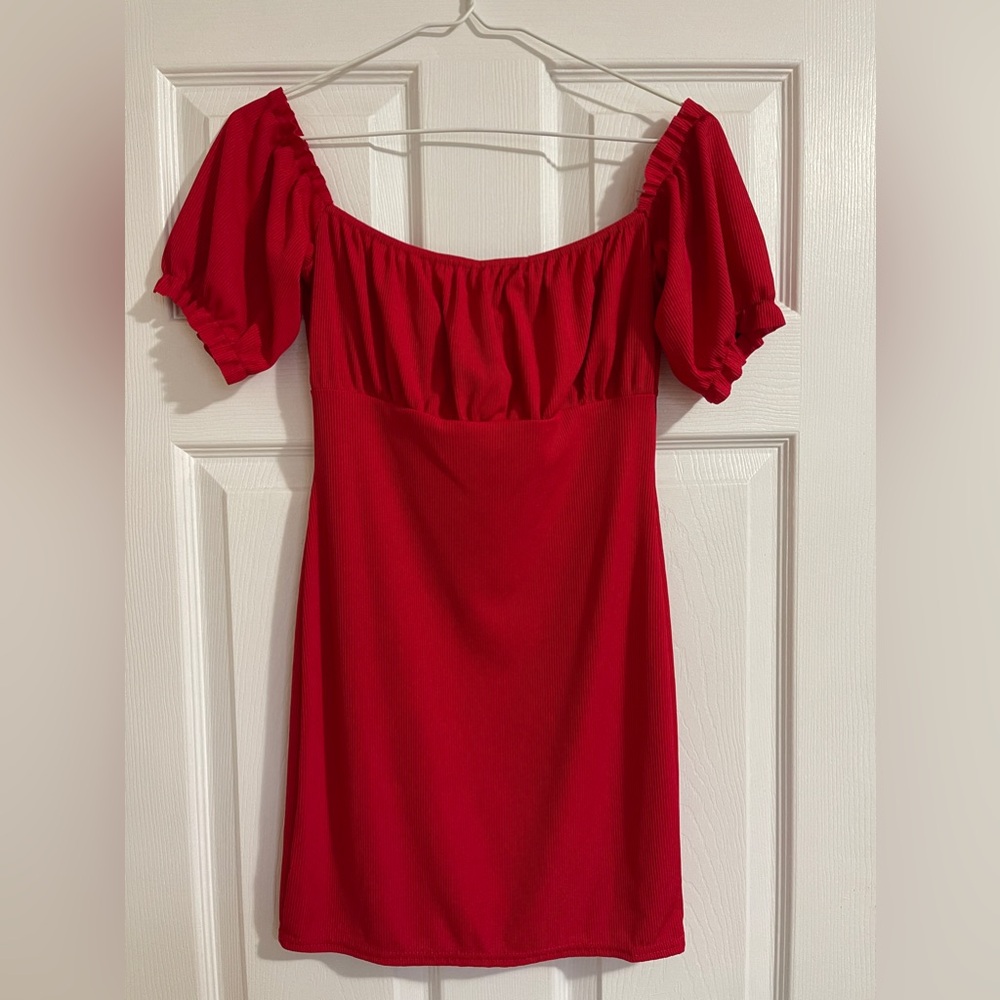 Red Dress - Picture 3 of 5